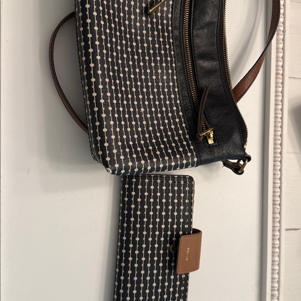 Fossil Black and White Patterned Bag and Wallet Set